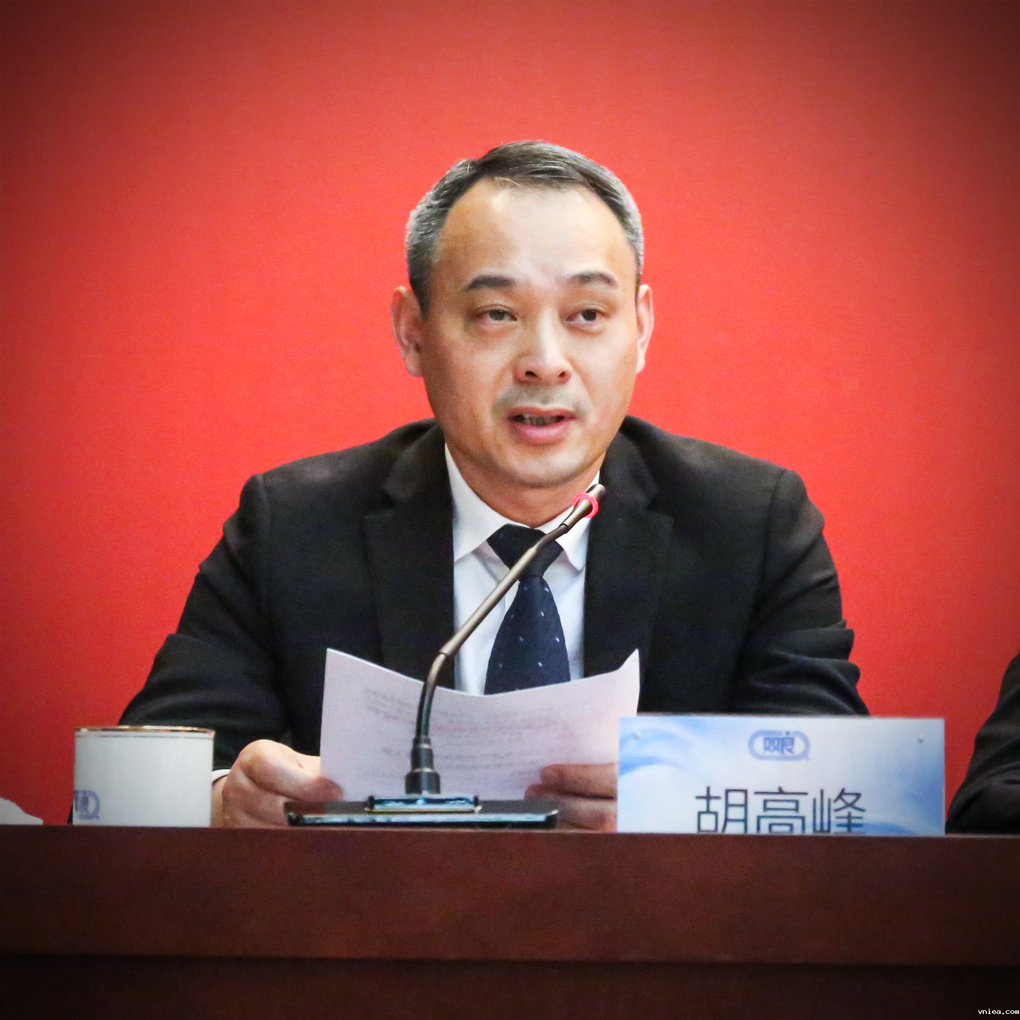 1642555496134556.jpg 胡高峰.jpg