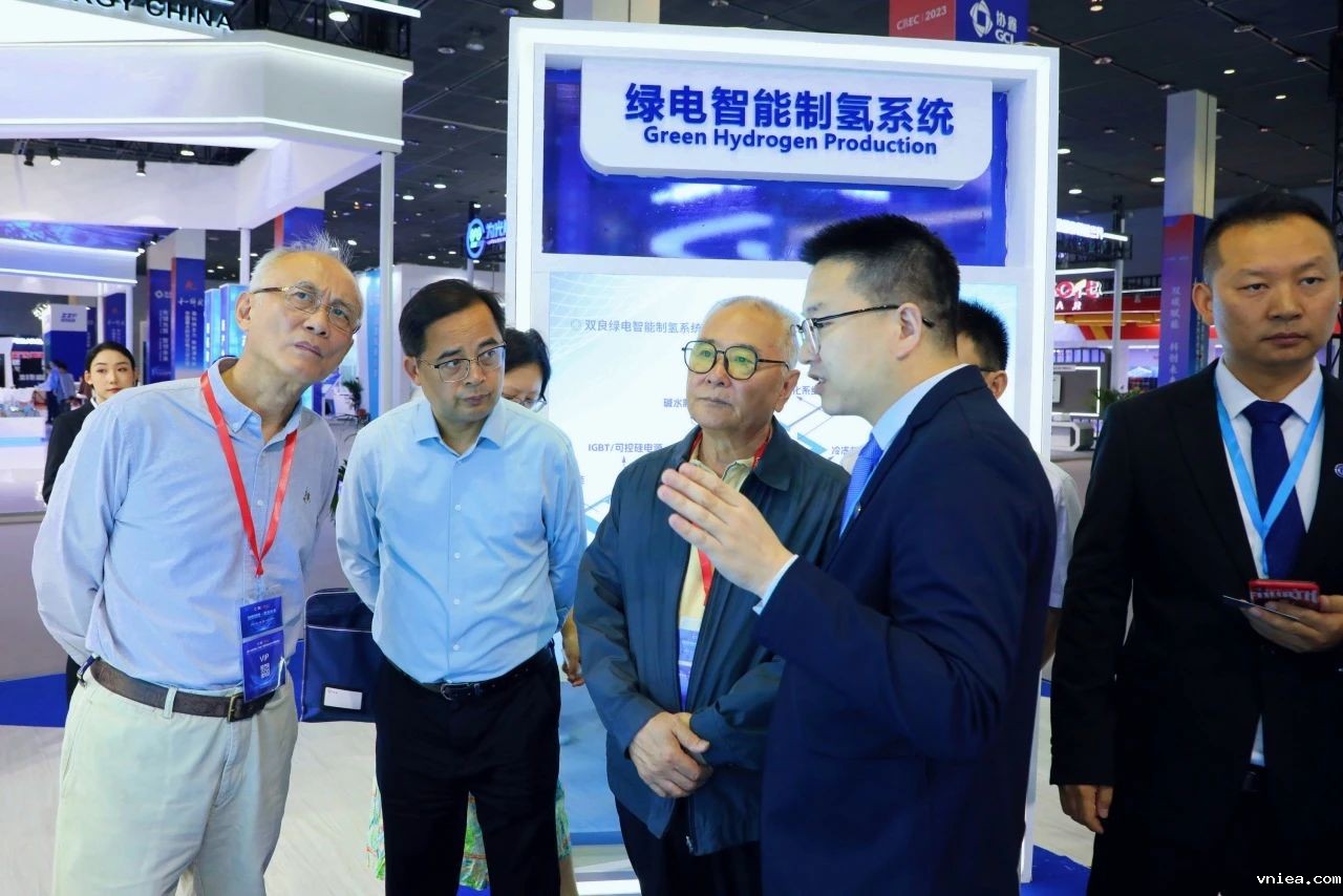 1699492617106895.jpg 1699492617106895.jpg