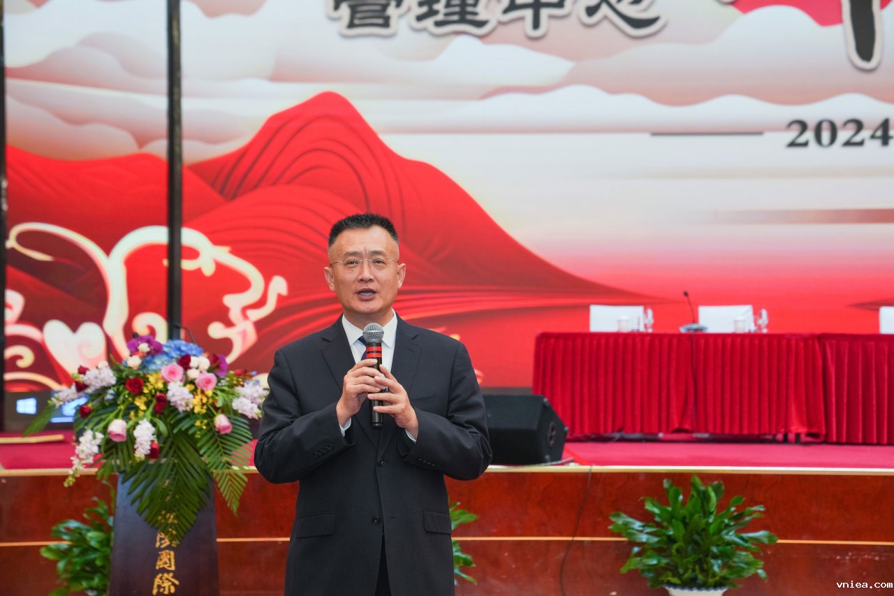 1705294028577572.jpg 11562.jpg