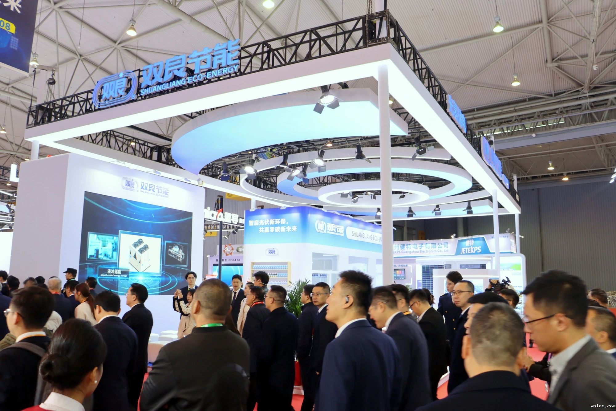 1733813690480320.jpg 1733813690480320.jpg