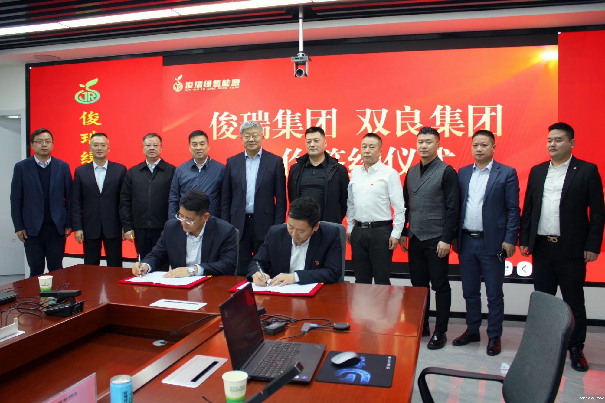 1734917886780166.jpg 1734917886780166.jpg