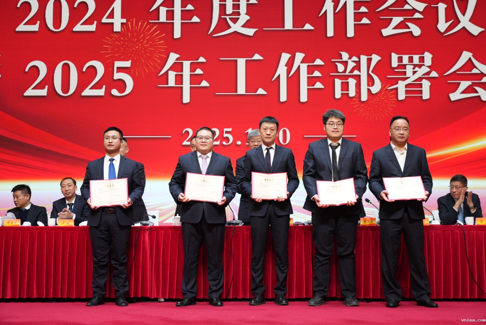 1736841882700299.jpg 1736841882700299.jpg